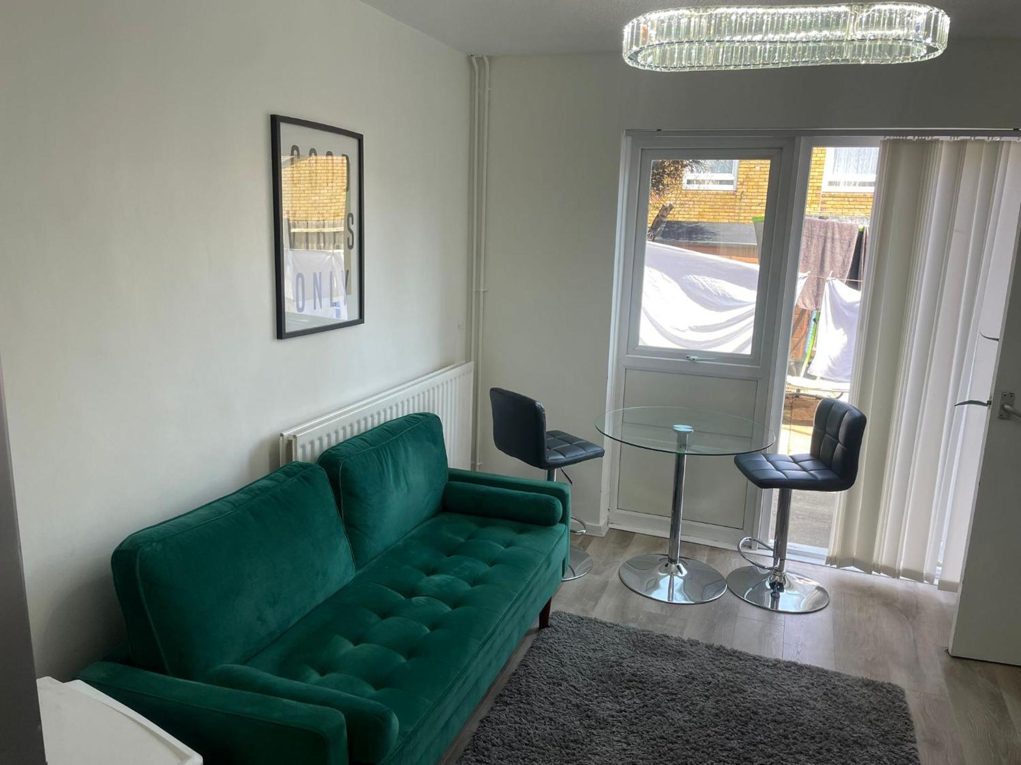 New! 4 Bedroom London House With Garden And Lawn Exterior foto